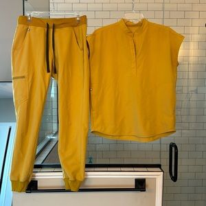 Like New Women’s Figs